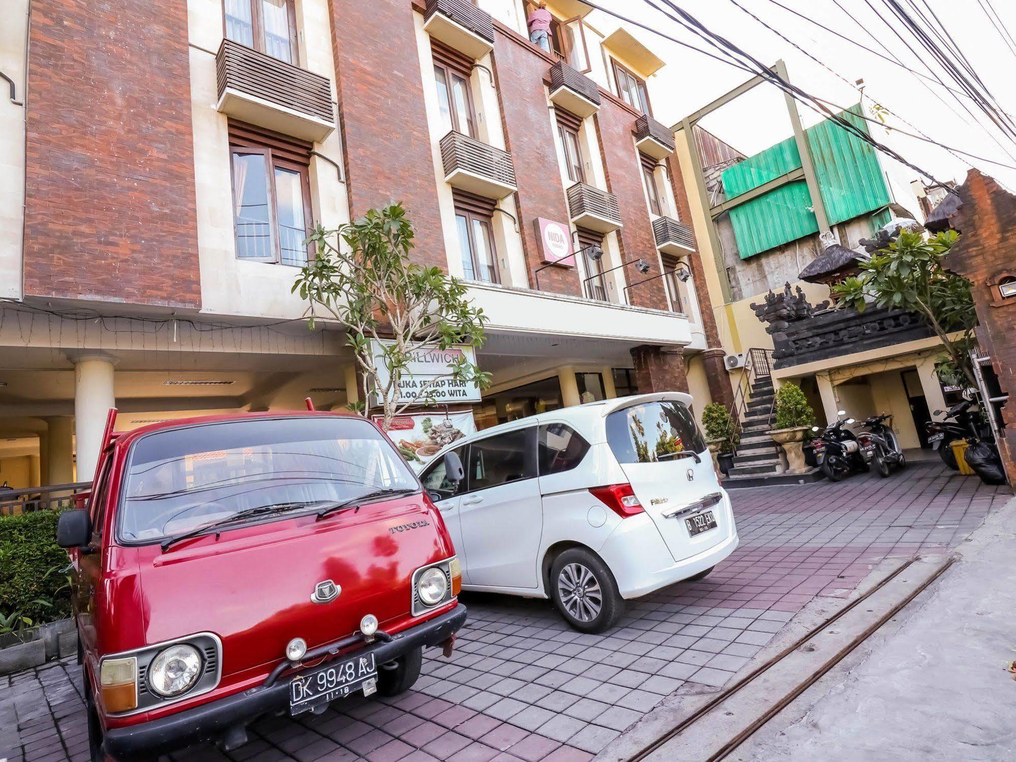 Hotel Intansari Denpasar Eksteriør bilde